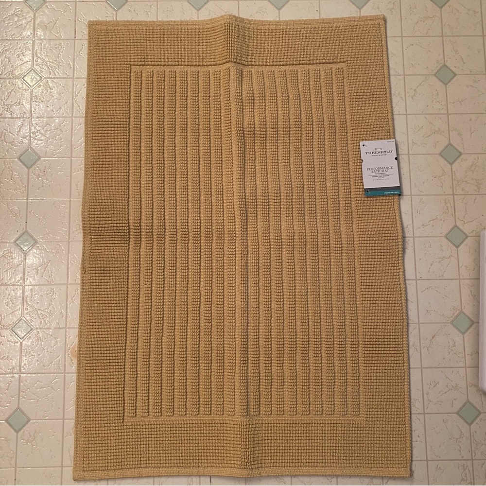 New Performance Bath Mat